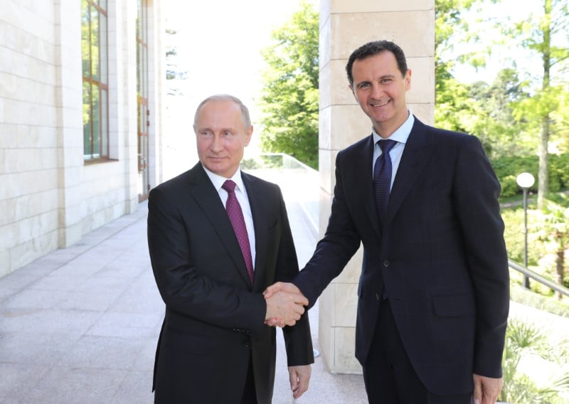Bachar al assad recu a sotchi par vladimir poutine