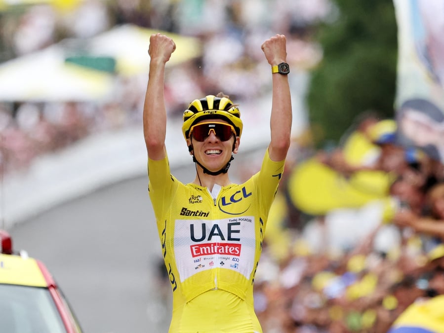Tadej pogacar remporte l'etape 19 du tour de france