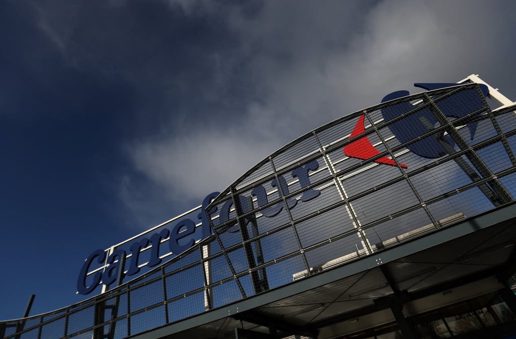 Le logo de carrefour