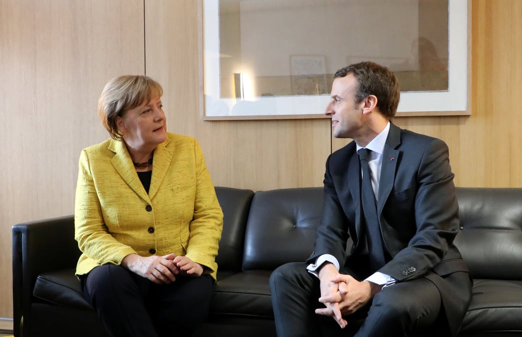 Ukraine: paris, berlin appellent a un reglement "exclusivement pacifique"