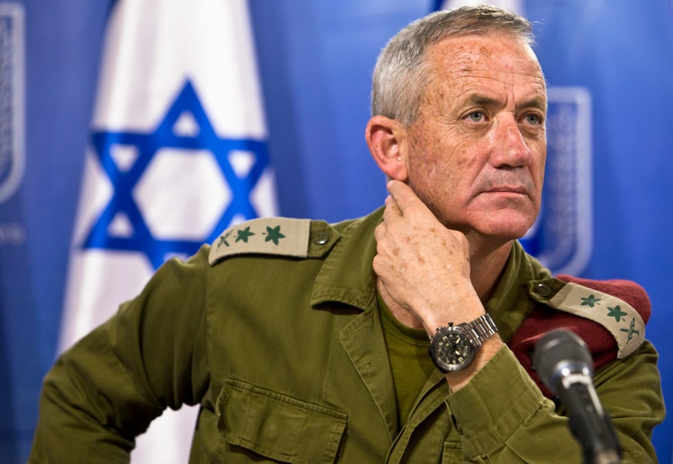 L'ancien chef d'etat-major israelien benny gantz fonde son parti