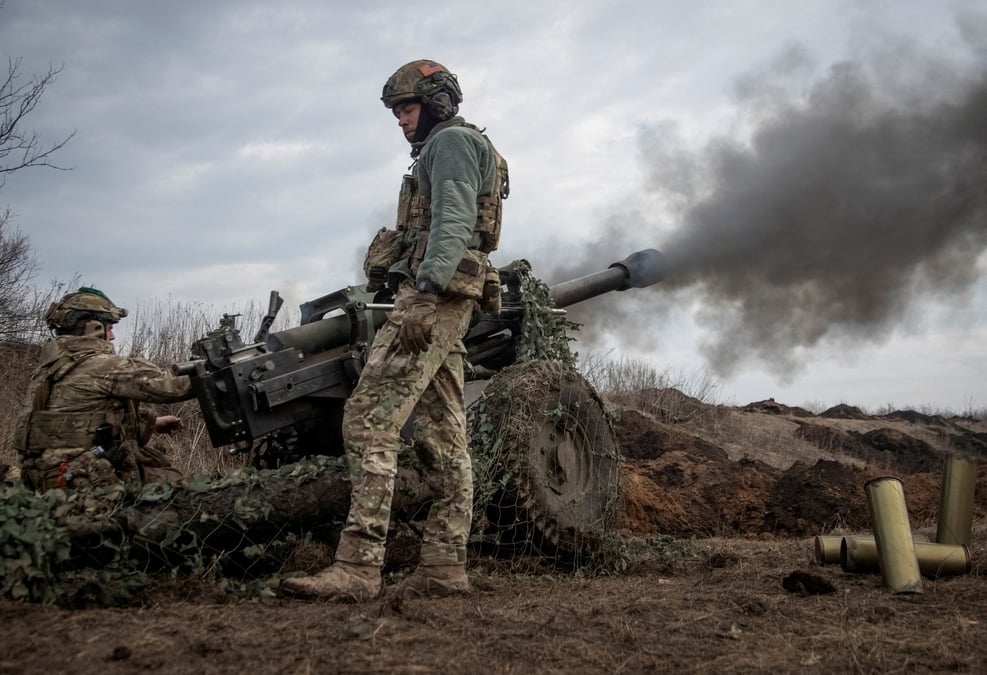 Photo d'archives de soldats ukrainiens sur une ligne de front pres de bakhmout