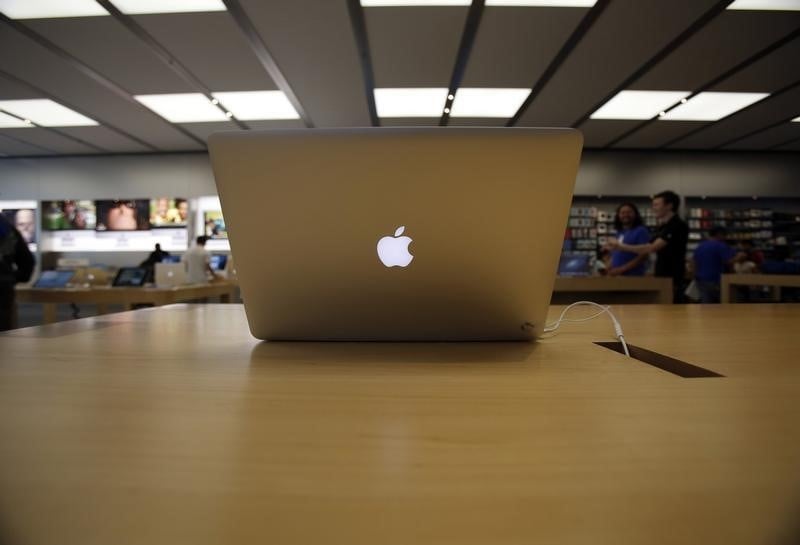 Apple installe une mise a jour automatique de securite pour mac