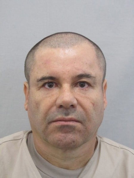 Le baron de la drogue "el chapo" echappe de peu a la police mexicaine