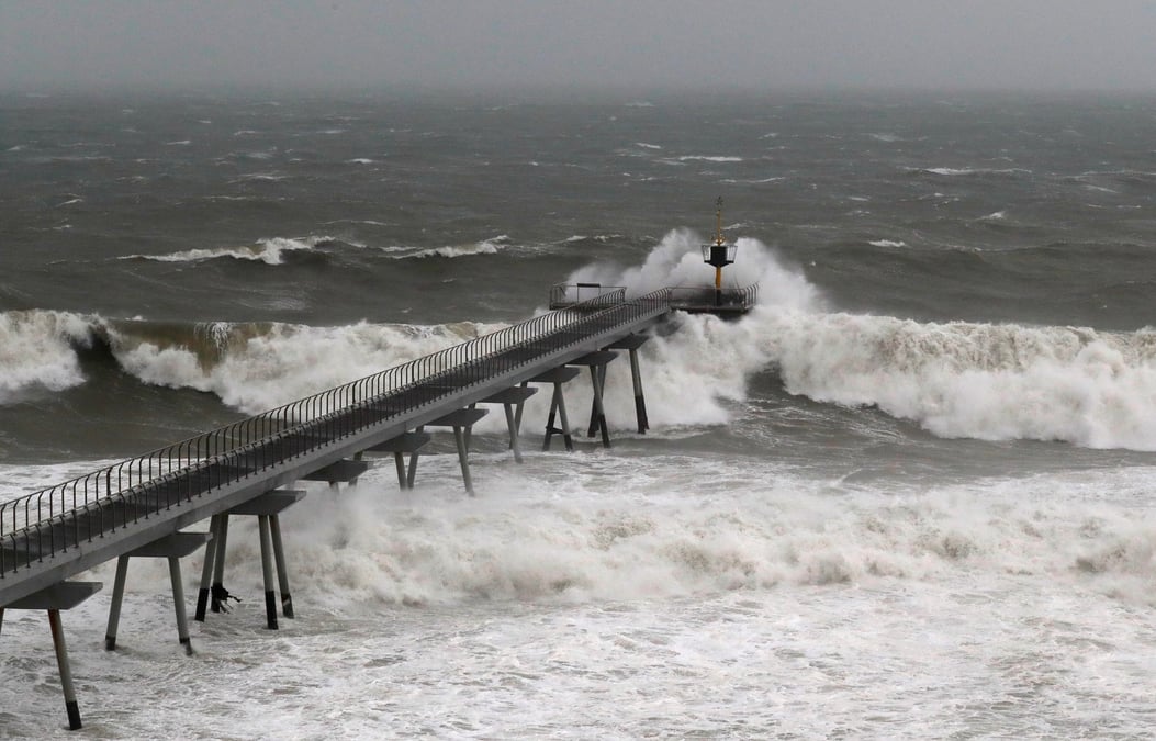 Apres les degats en espagne, la tempete gloria frappe la france