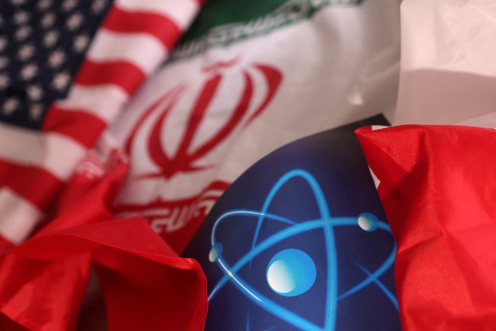 Les pays occidentaux, Etats-Unis en tête, et Israël soupçonnent l'Iran de vouloir se doter de l'arme nucléaire. Téhéran rejette ces allégations, défendant un droit au nucléaire à des fins civiles.