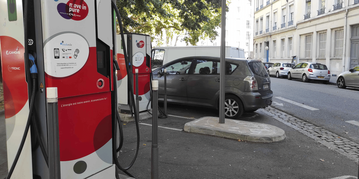 Bornes électriques Lyon