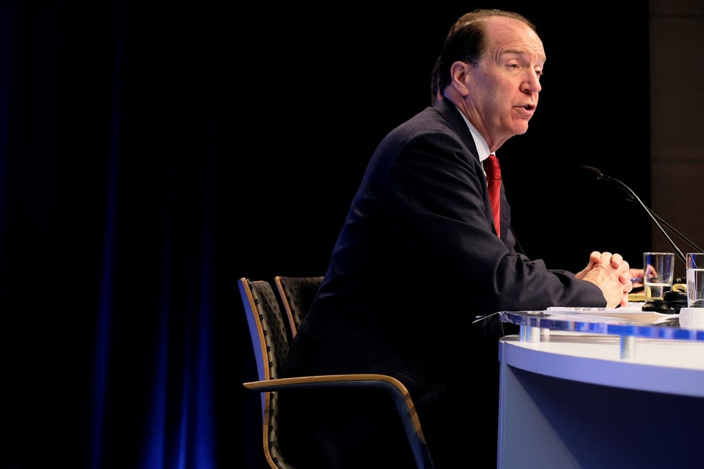 La banque mondiale abaisse ses previsions de croissance