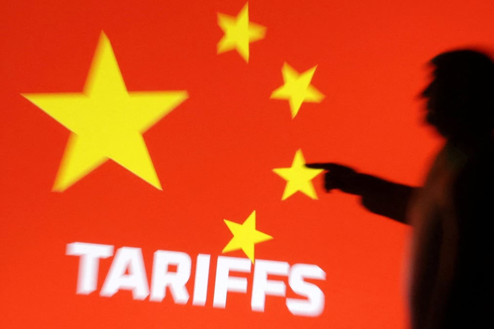 La Chine montre aux États-Unis et au monde qu’elle sait utiliser ses ressources et sa production dans la guerre commerciale, notamment.