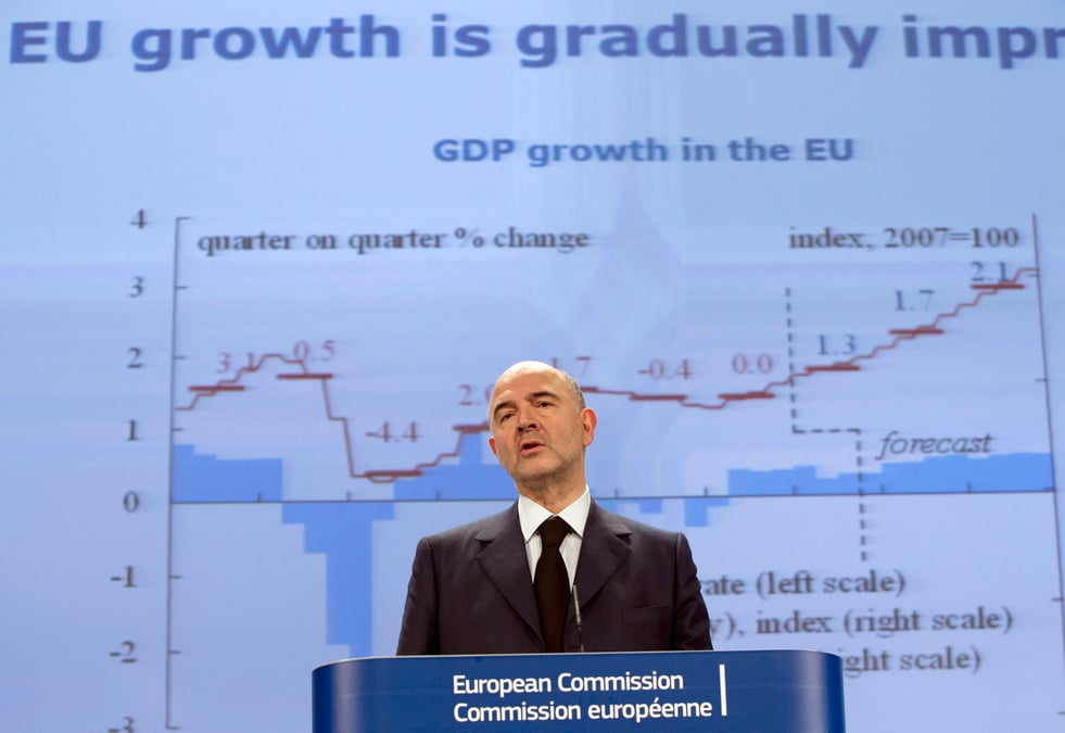Pierre moscovici appelle paris a faire davantage d’efforts de reduction du deficit structurel