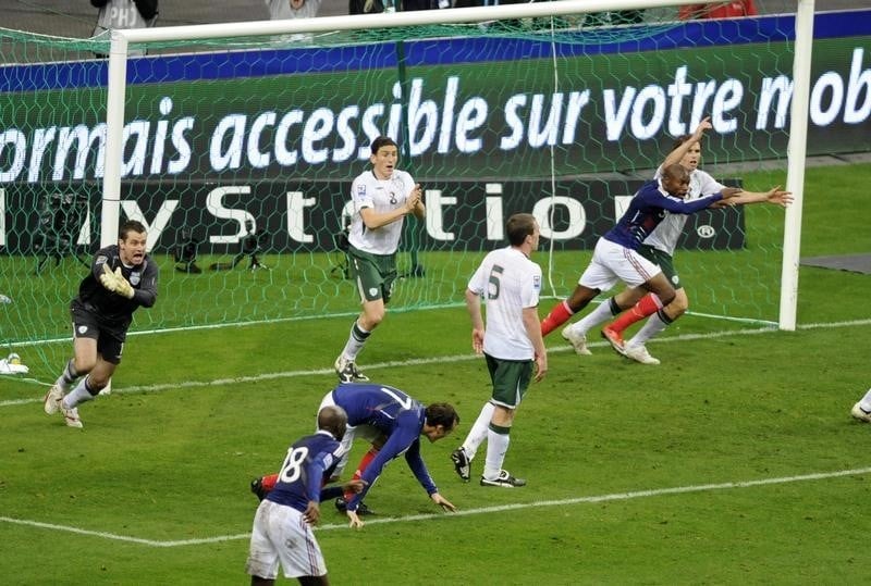 La "main" de thierry henry a coute €5 millions a la fifa