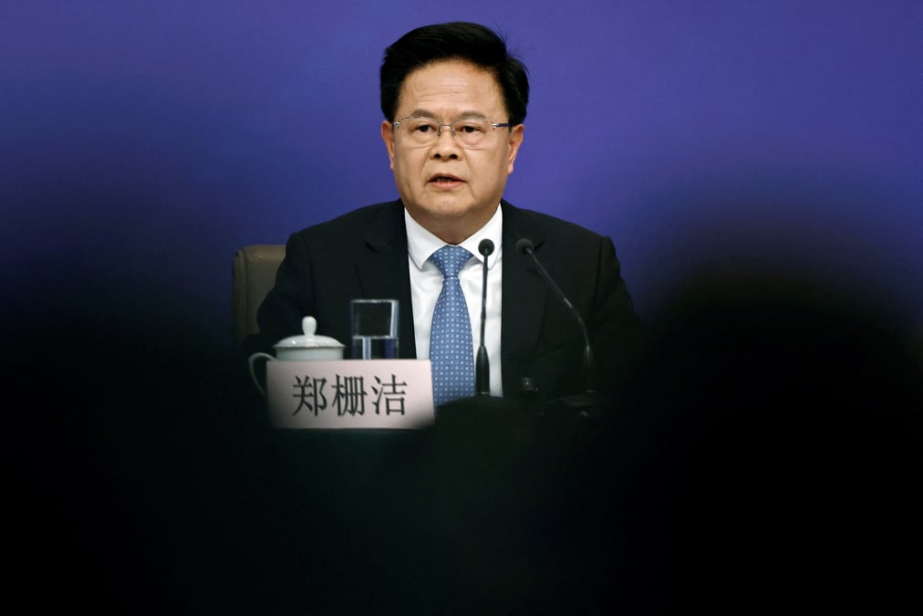 President de la cndr, zheng shanjie, lors d'une conference de presse a pekin