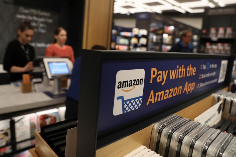 Les patrons d'amazon et de dish discutent d'un partenariat