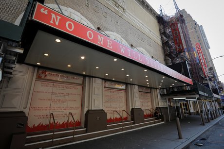 Les theatres de broadway resteront fermes jusqu'en mai 2021