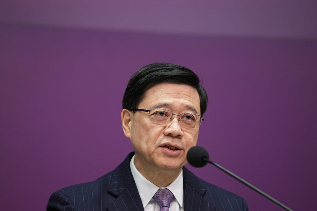 Le chef de l'executif de hong kong, john lee