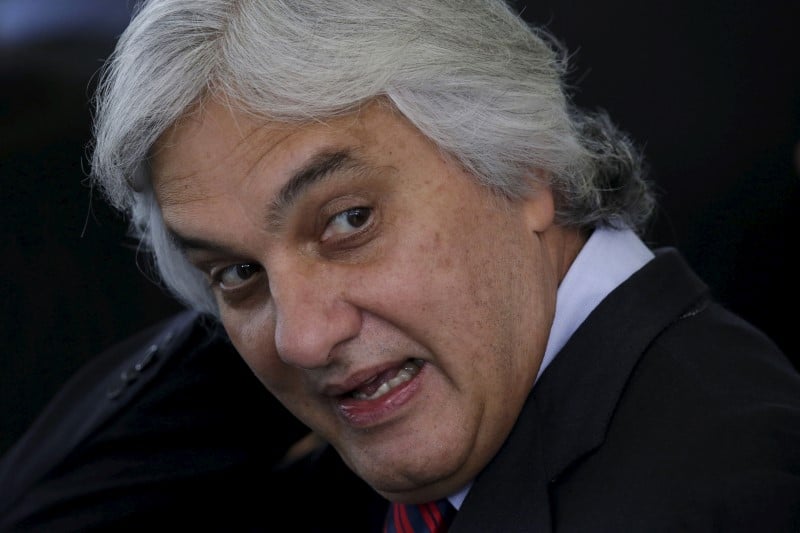 Un senateur arrete au bresil dans le scandale petrobras