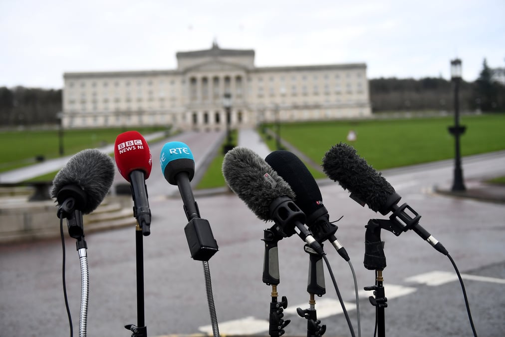 Reprise des negociations pour former un gouvernement en irlande du nord