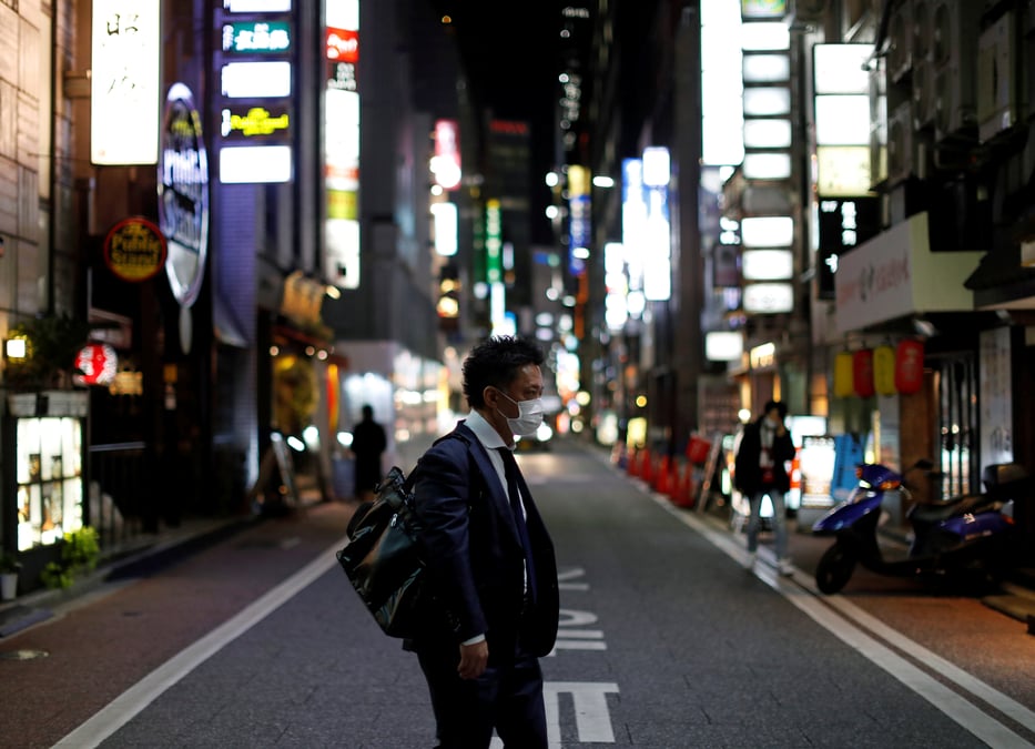 Coronavirus: le japon envisage six mois d'etat d'urgence