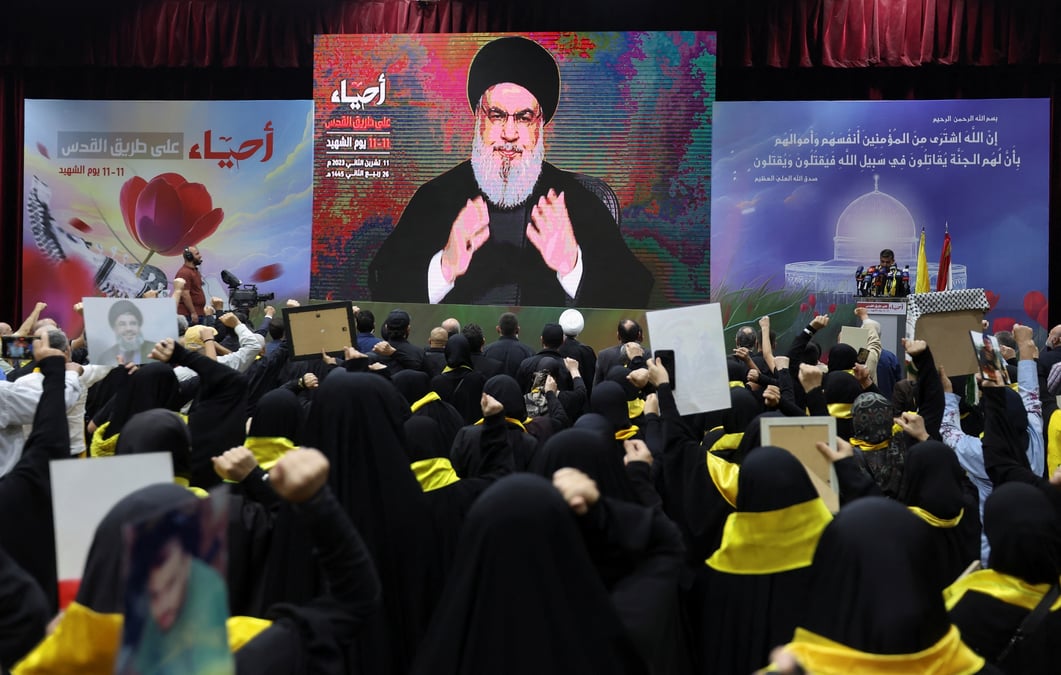 Le chef du hezbollah libanais, sayyed hassan nasrallah, s'adresse a ses partisans a beyrouth