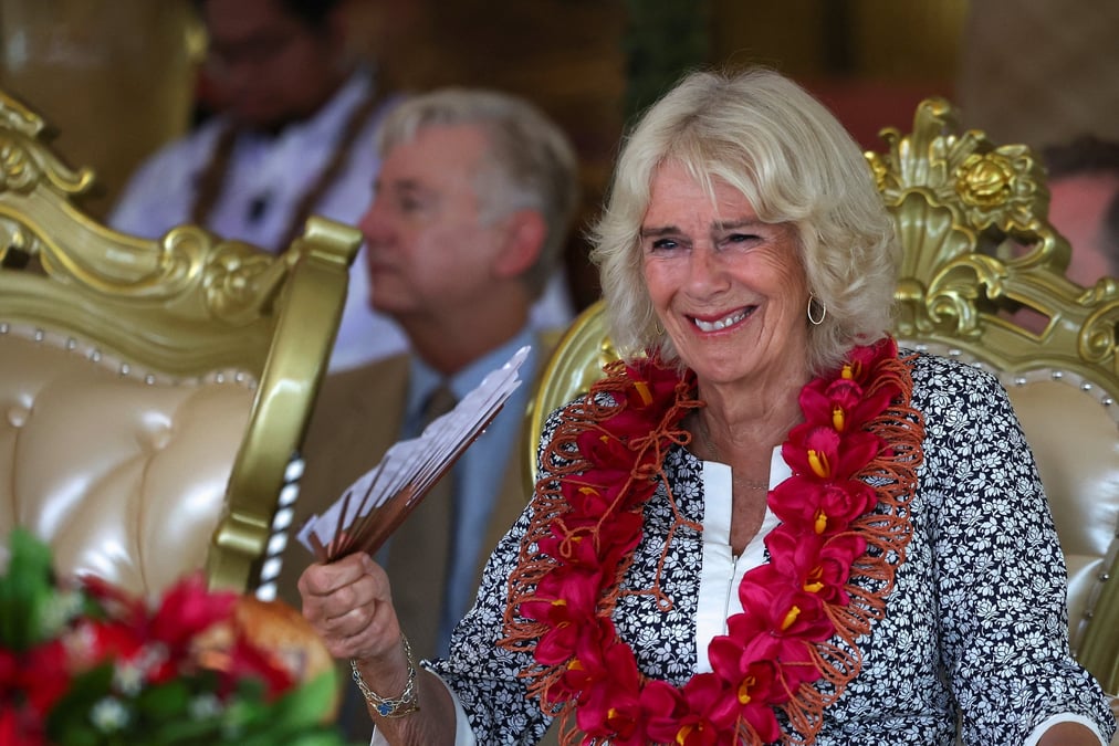 Le roi charles et la reine camilla en visite a samoa