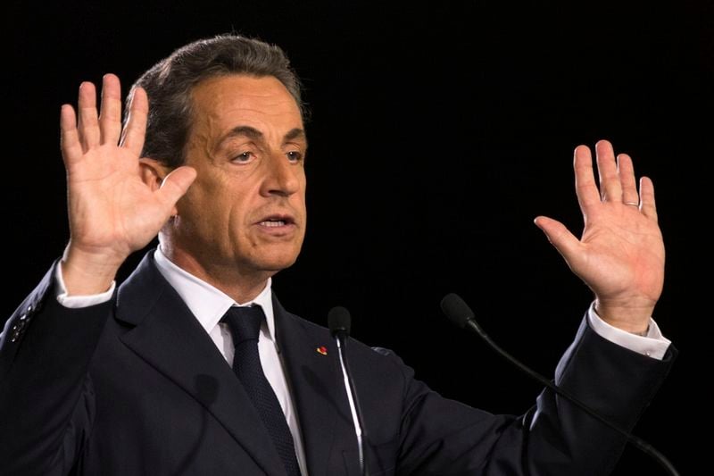 Nicolas Sarkozy élu président de l'UMP avec 64,5% des voix