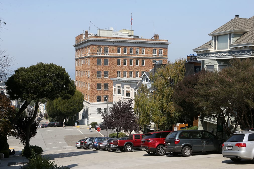 La russie evacue son consulat de san francisco et deux annexes