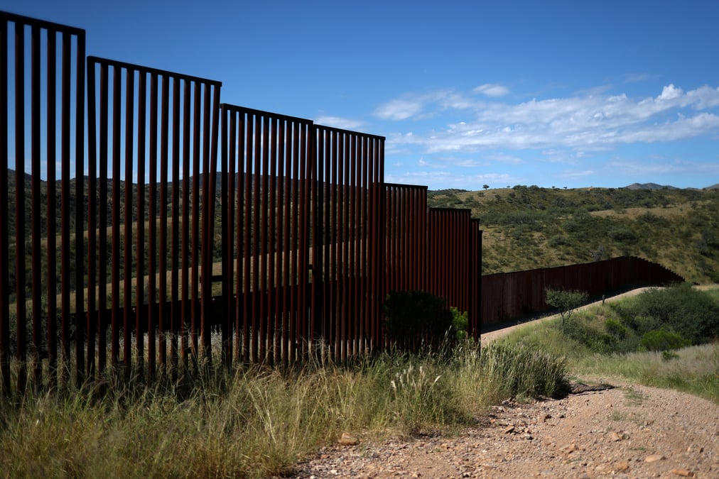 Un enfant guatemalteque arrete par la police us des frontieres meurt en detention