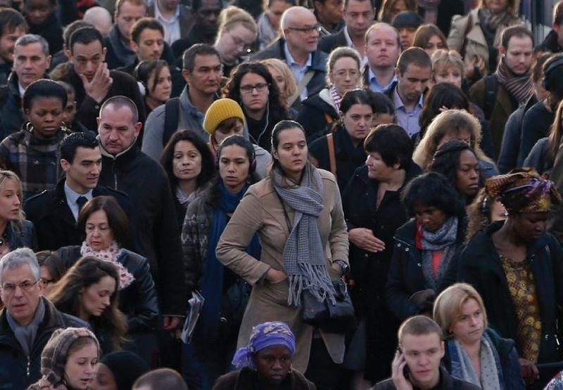 Un Français sur 2 pour le gel de prestations sociales, selon BVA