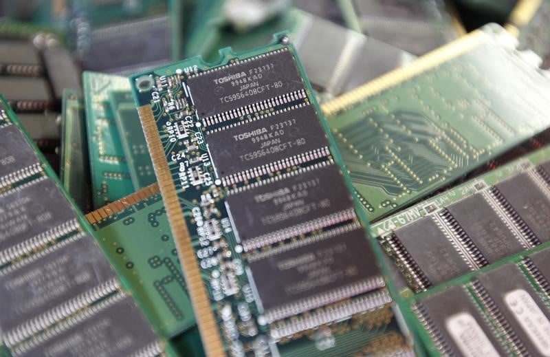 Toshiba privilegie les fonds d'investissement pour sa filiale memoires