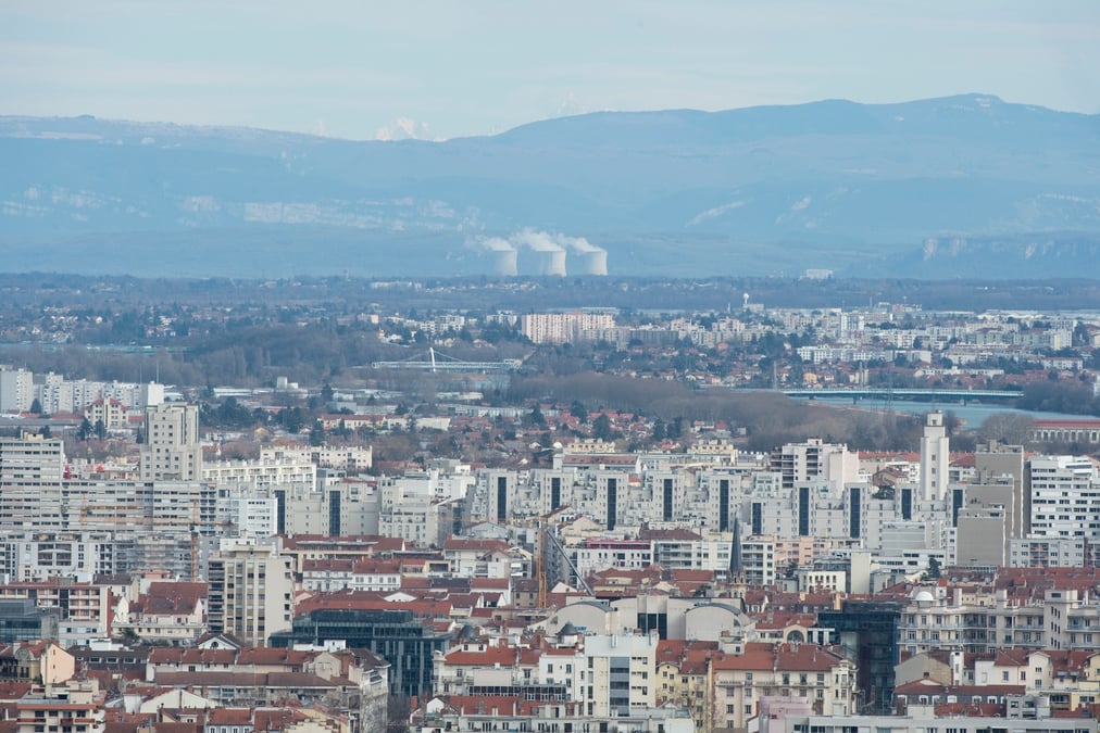Les métropoles de Lyon et Saint-Etienne se sont associées pour créer un fonds d'amorçage industriel afin de renforcer leur attractivité et la création d'emplois directs productifs sur leurs territoires respectifs.