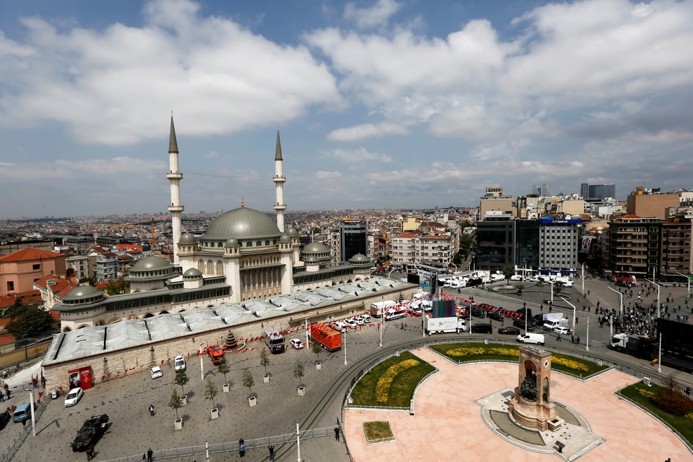 Manifestation a istanbul contre les mesures anti-covid du gouvernement