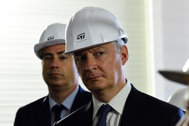 Il faut désormais "montrer les dents" pour protéger les intérêts économiques de l'Europe, a estimé jeudi le ministre de l'Economie Bruno Le Maire, observant que "le temps de la mondialisation heureuse (était) fini".