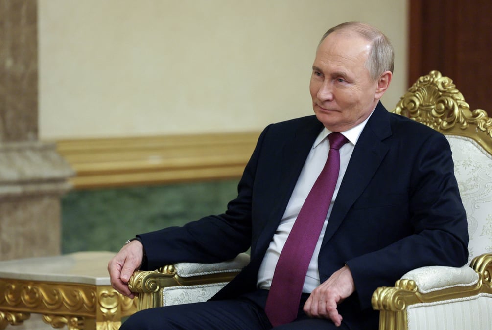 Le president russe vladimir poutine lors d'une reunion a achgabat