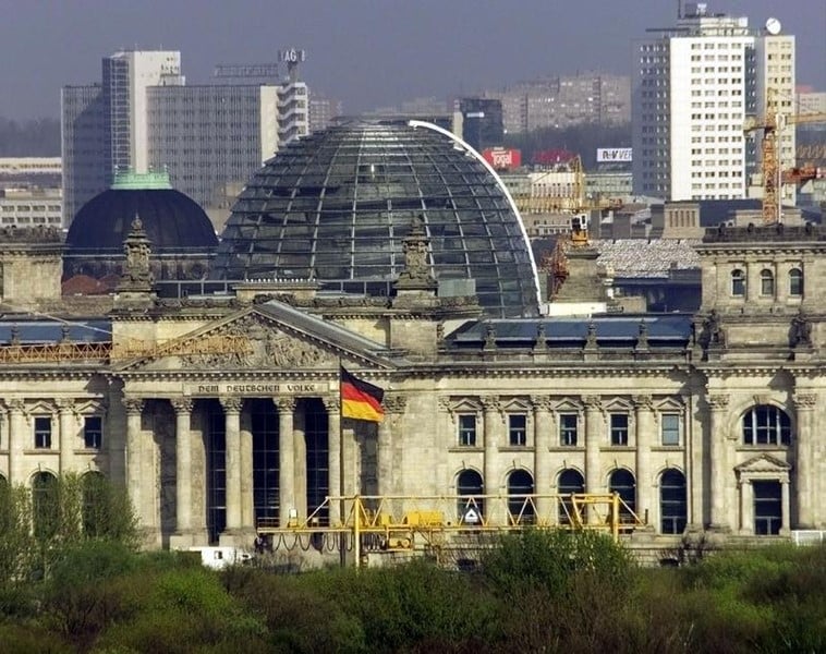 Le moral des investisseurs allemands s'est ameliore plus que prevu