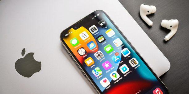 L'iPhone va être plus ouvert que jamais, mais Apple se bat pour conserver ses marges.