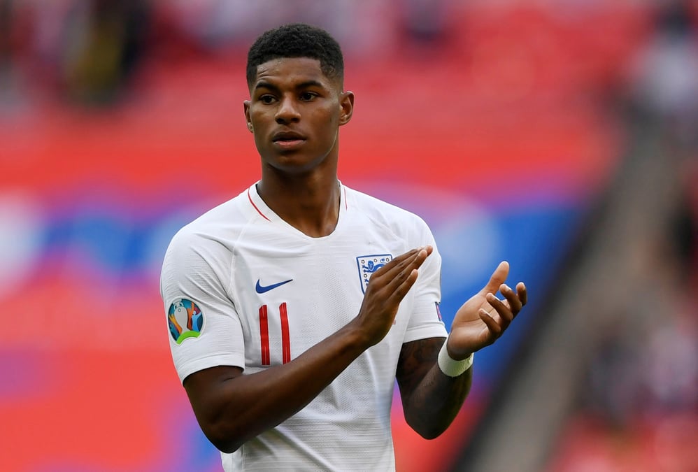 Gb: johnson cede a la pression de rashford sur l'aide aux enfants pauvres