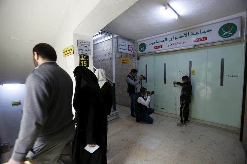 Prison a vie en egypte pour un dirigeant de freres musulmans