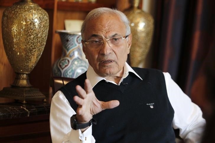 L'ex-premier ministre egyptien chafik arrete et expulse des emirats