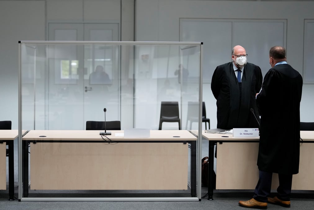 En allemagne, une nonagenaire accusee de crimes nazis en cavale