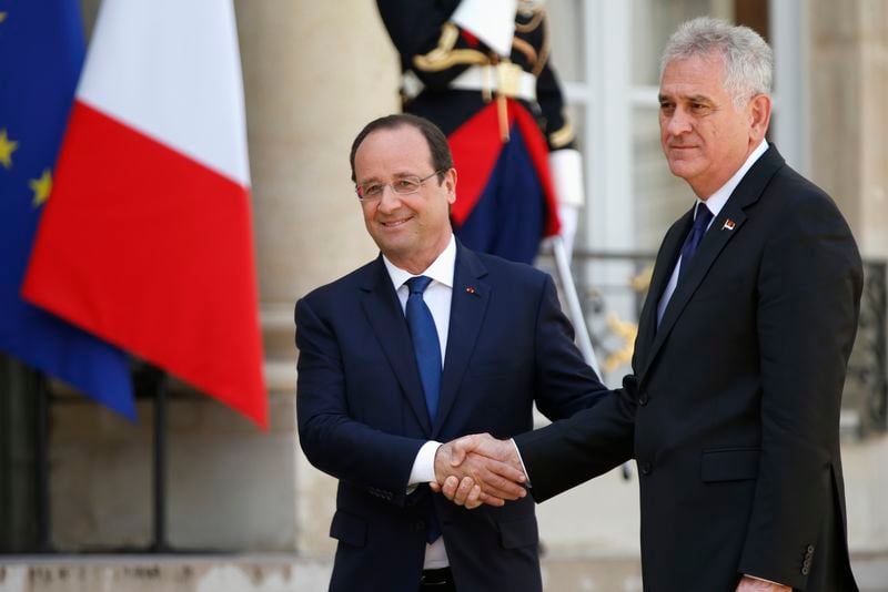 Hollande veut réunir des donateurs pour les crues dans les Balkans