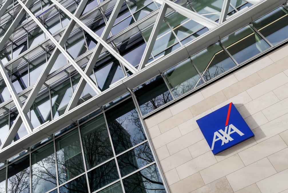 Axa songe a vendre ses activites en europe centrale
