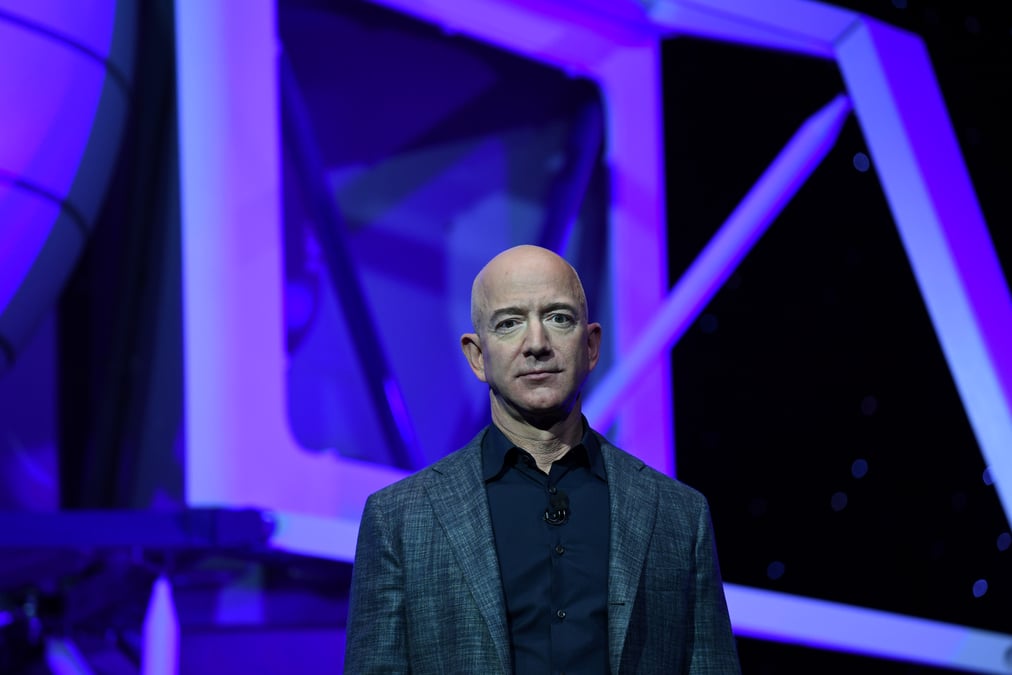 Bezos vend des parts d'amazon pour une valeur de 1,9 milliard de dollars
