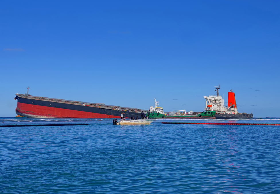 Maree noire a maurice: le proprietaire du bateau se dit pret a assumer ses responsabilites