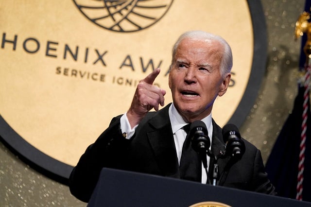 Joe Biden a haussé le ton contre un groupe de républicains. Une fermeture partielle des agences fédérales débutera dans dix jours si le Congrès ne parvient pas à s'accord sur un texte de financement à court-terme ou sur une loi budgétaire pour une année entière.
