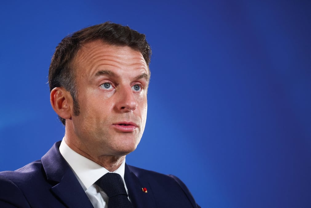 « Nous demandons le respect substantiel des Accords de Paris (sur le climat), des clauses miroirs et la protection des intérêts des industries et des agriculteurs européens », a déclaré Emmanuel Macron.
