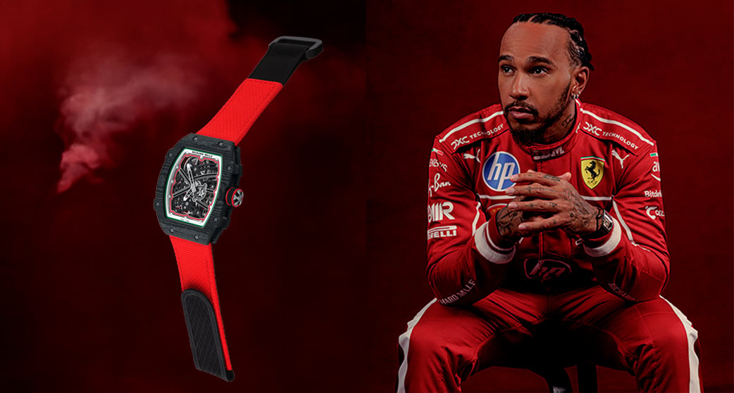 Lewis Hamilton porte une Richard Mille, marque associée à la Scuderia Ferrari depuis 2021.