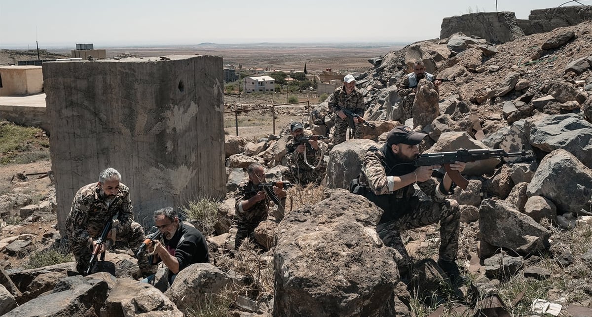 Entraînement des volontaires du conseil militaire druze à Soueïda, près de la frontière jordanienne, le 17 avril.