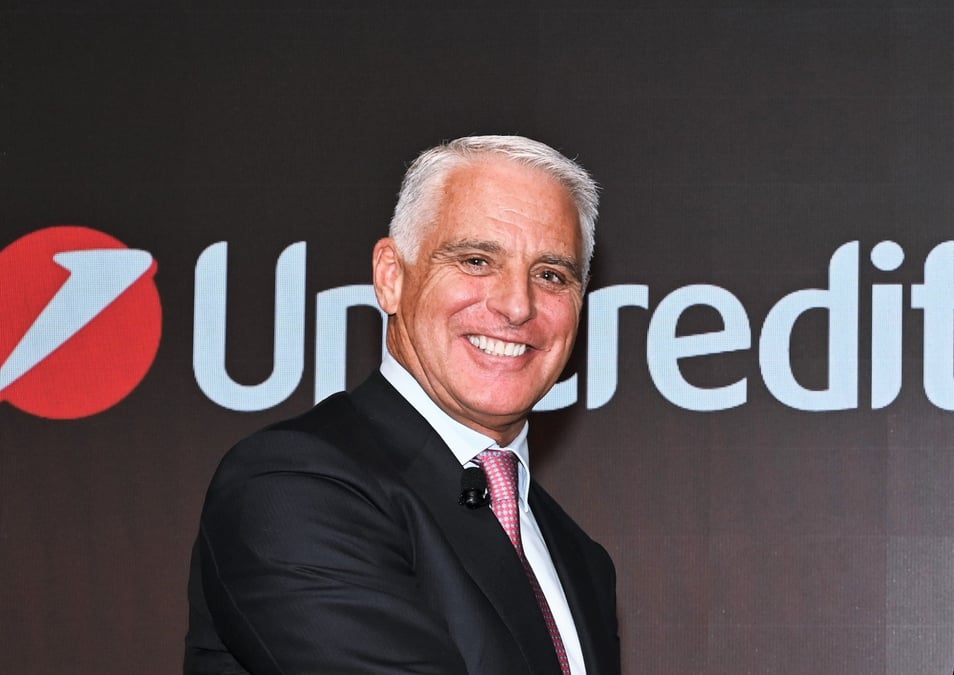 Les ambitions de croissance externe d'Andrea Orcel, patron d'UniCredit, sont contrariées par les réalités politiques.