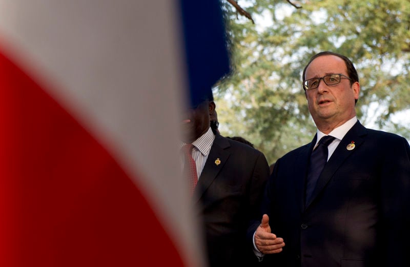 L'Afrique est l'avenir, dit Hollande en réponse à Sarkozy