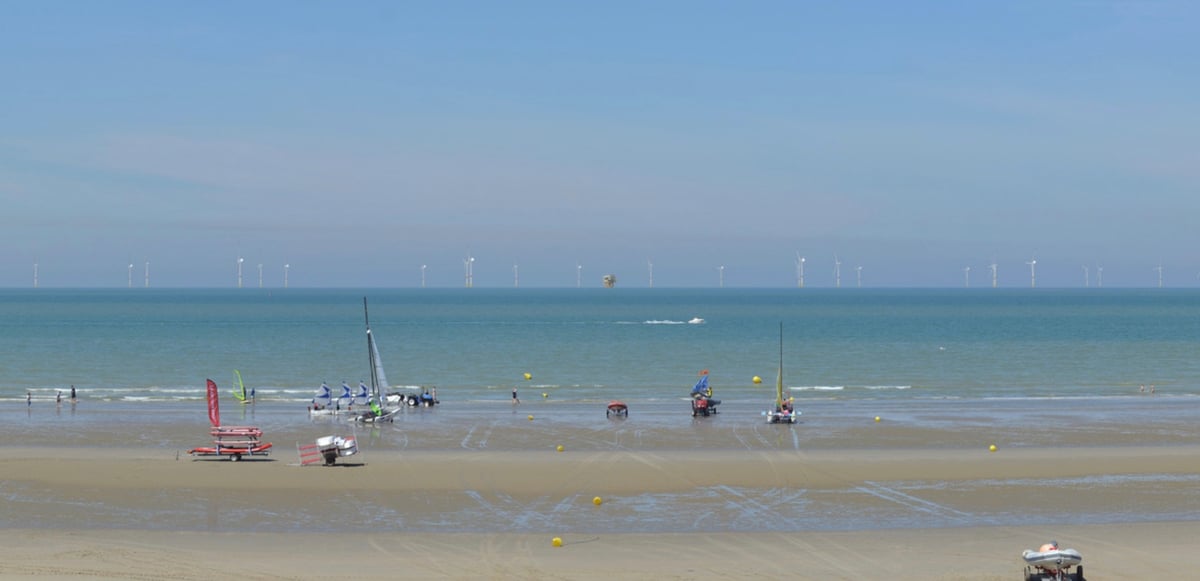 Photomontage projetant la vue depuis la plage de Malo à Dunkerque.
